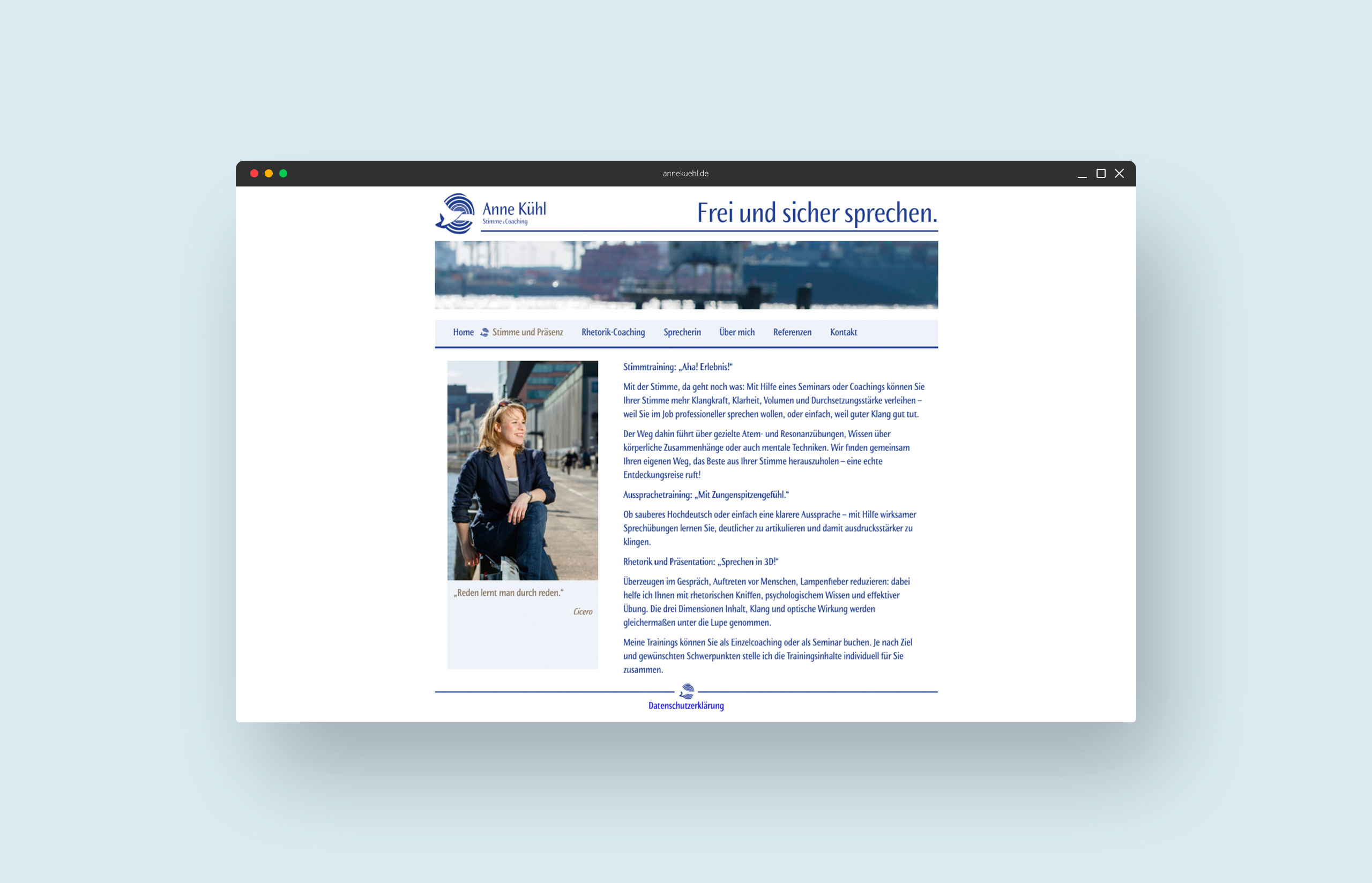 Die Website von Anne Kühl hatte zuvor ein maritimes Design in ausschliesslich kühlen Farben. 