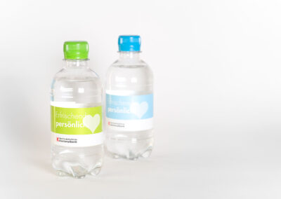 Erfrischend persönlich – Wasserfläschen als Werbegeschenk für die BLKB